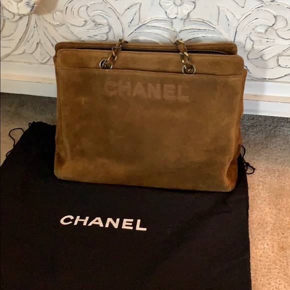 CHANEL Handbags - Chanel Vintage Suede Tote